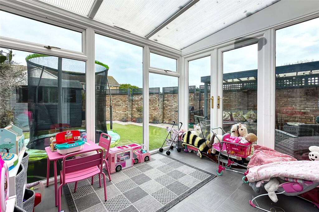 Additional property image - Hide Gardens, Rustington, Littlehampton, West Sussex