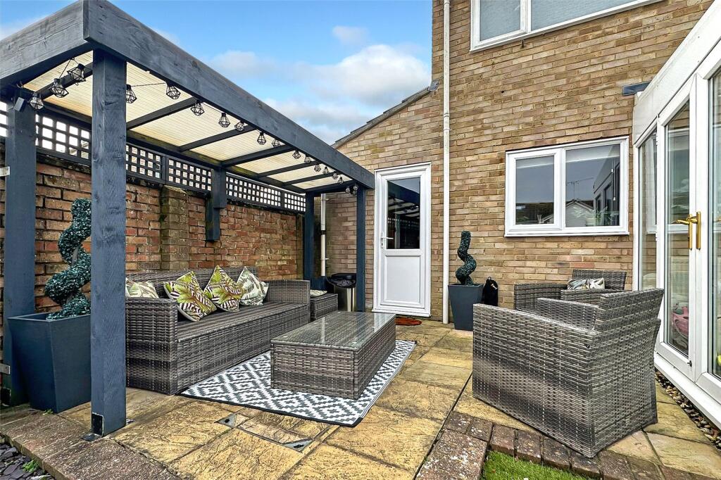 Additional property image - Hide Gardens, Rustington, Littlehampton, West Sussex