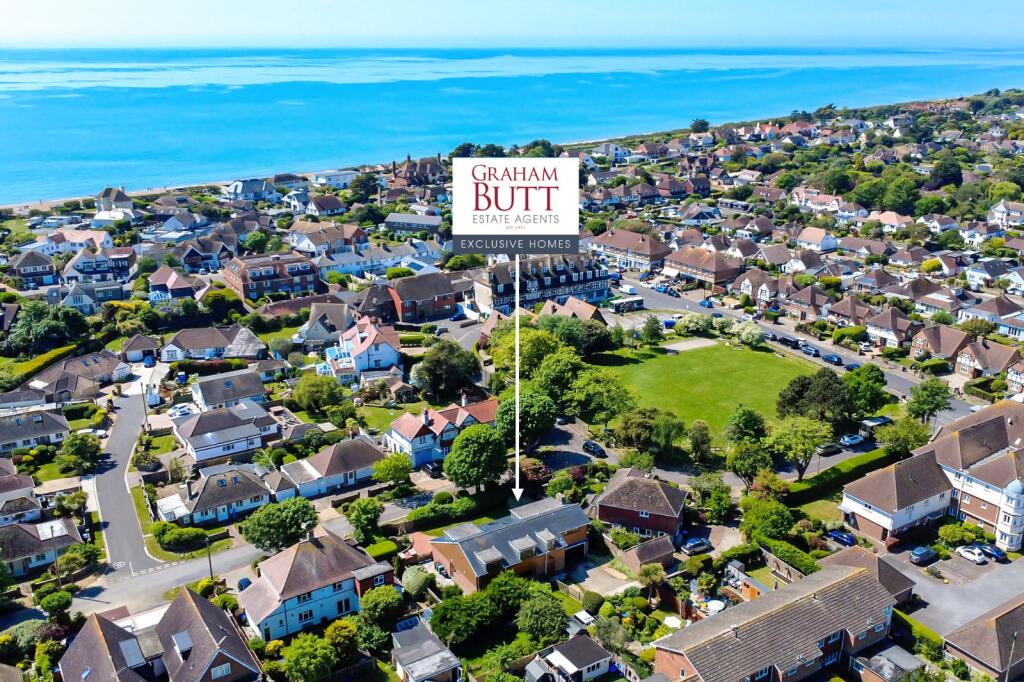 Main image of property: Willowhayne Crescent, East Preston, West Sussex