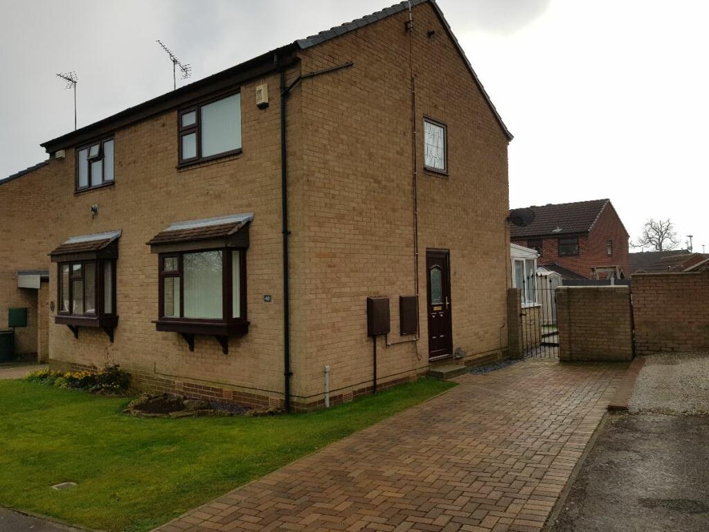 2 bedroom semidetached house for rent in Borrowdale Crescent