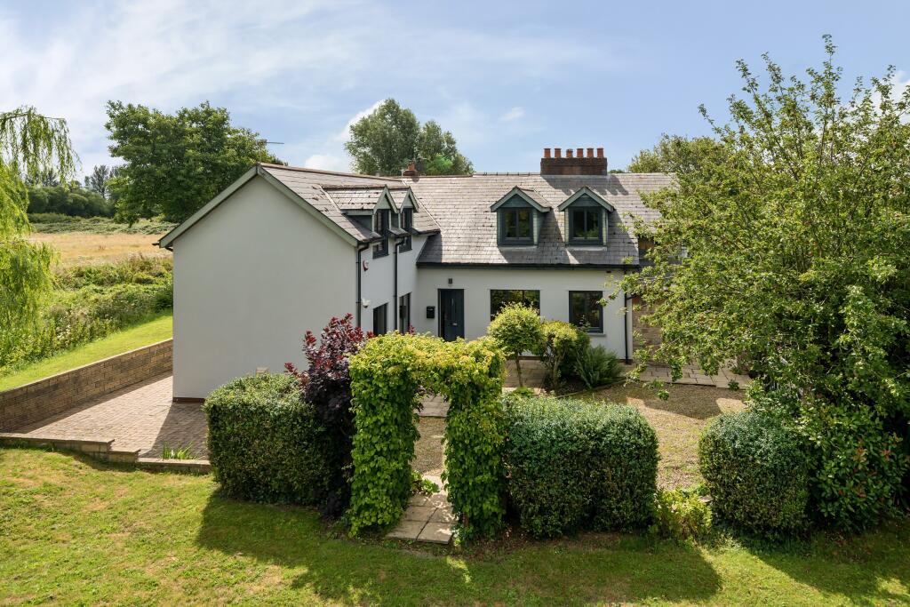 3 bedroom cottage for sale in Whitewall, Magor, Caldicot, Monmouthshire, NP26