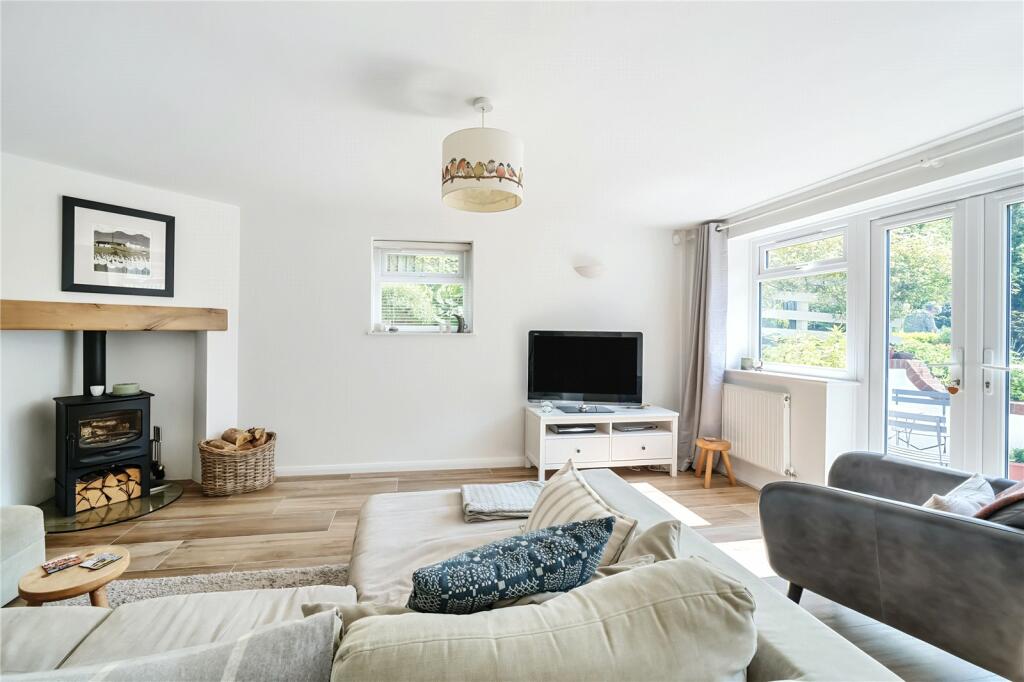 3 bedroom detached house for sale in Maddox Close, Osbaston, Monmouth