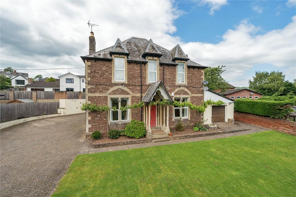 6 bedroom detached house for sale in New Dixton Road, Monmouth