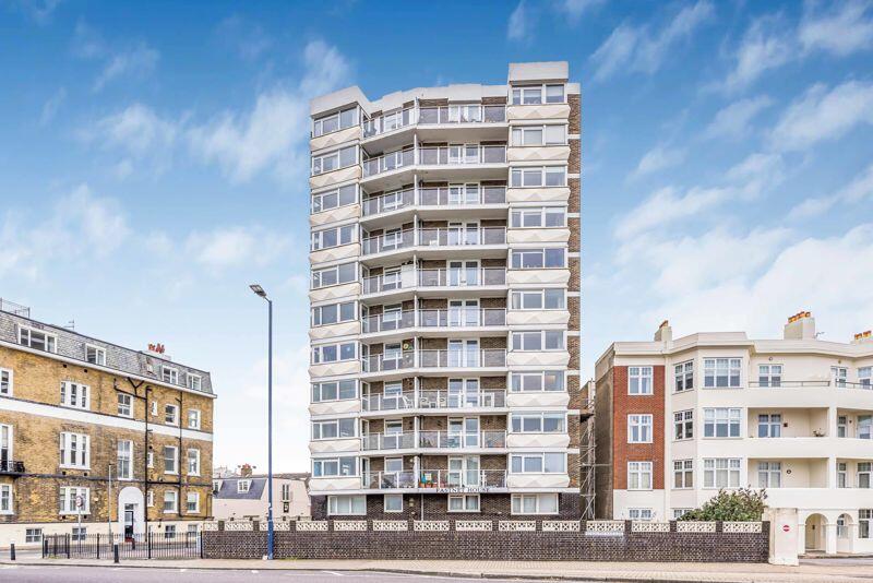 2 bedroom apartment for sale in South Parade, Southsea, PO5