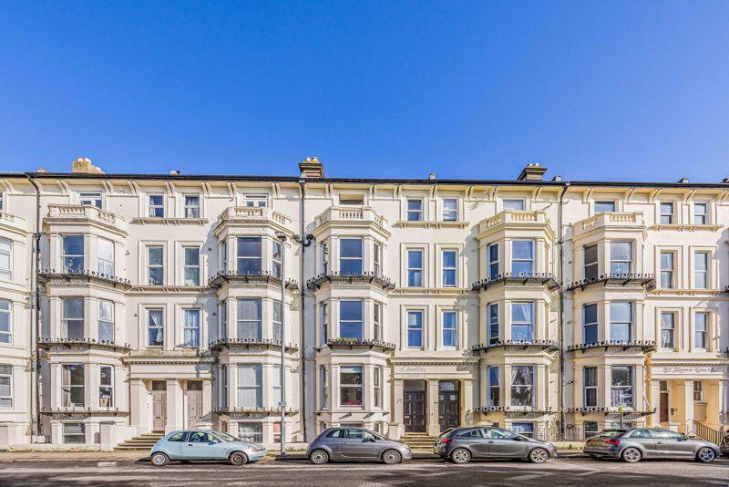 2 bedroom flat for sale in Western Parade, Southsea, PO5