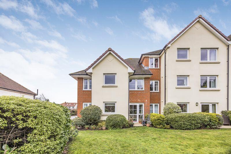 1 bedroom retirement property for sale in Havant Road, East Cosham, PO6