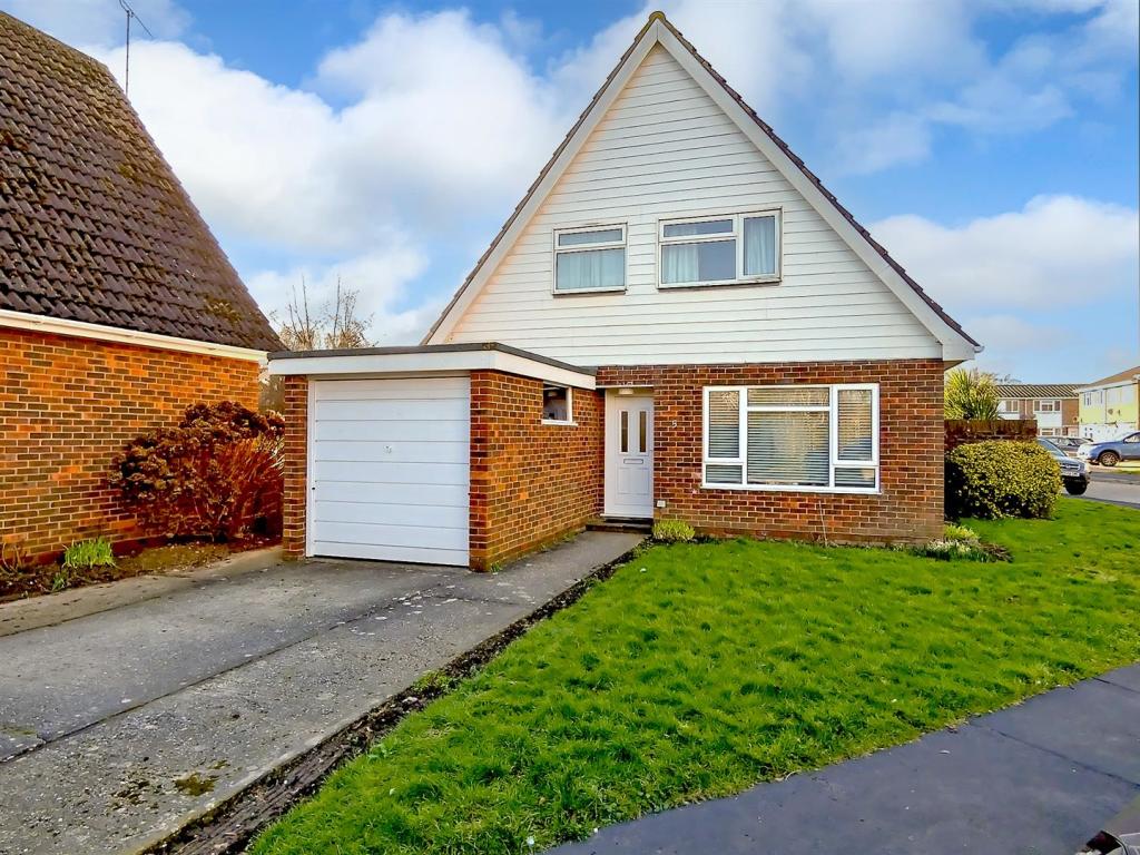 3 bedroom chalet for sale in Timberleys, Littlehampton, BN17