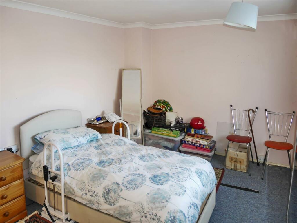 Additional property image - Belloc Road, Wick, Littlehampton