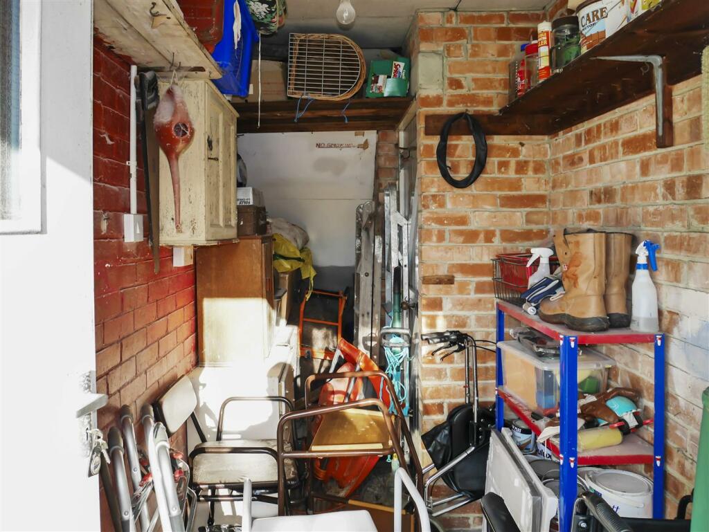 Additional property image - Belloc Road, Wick, Littlehampton