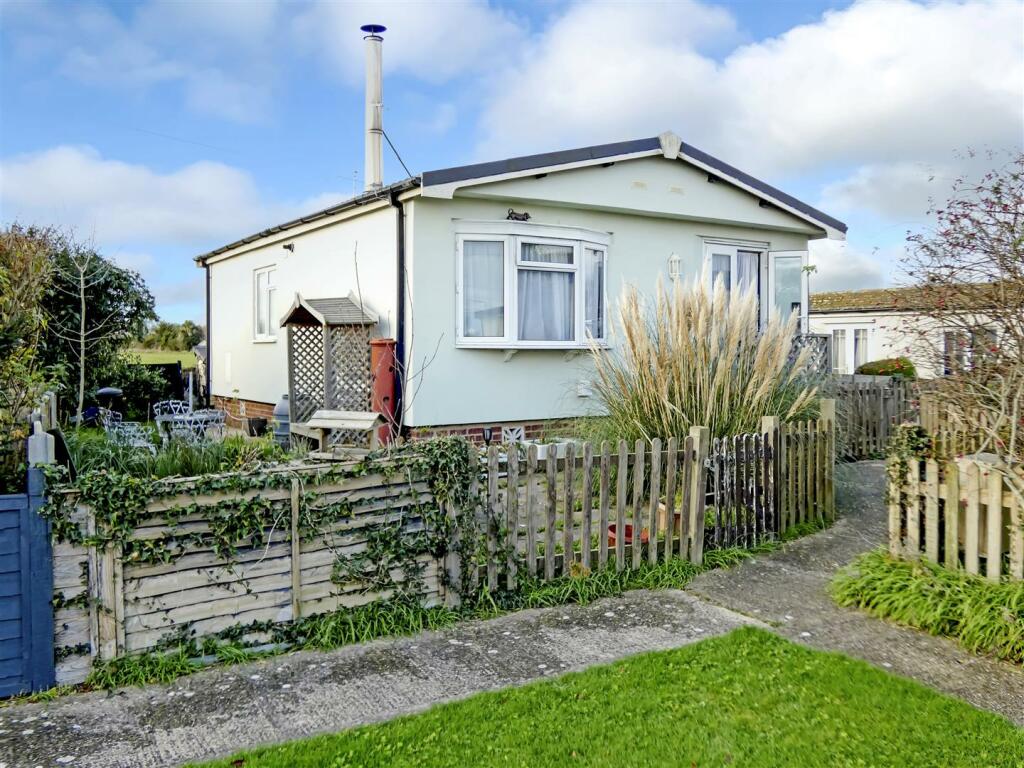 2 bedroom park home for sale in Longacre Park, Yapton, Arundel, BN18