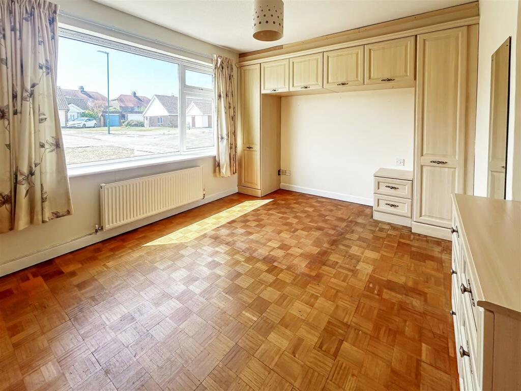 Additional property image - Parham Close, Littlehampton