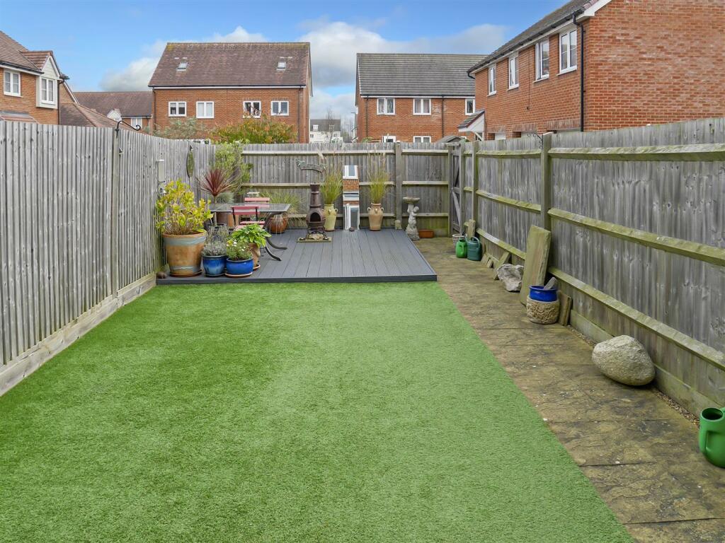 Additional property image - Blackbourne Chase, Littlehampton, West Sussex.