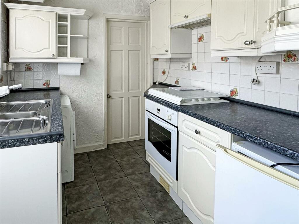 Additional property image - Beaconsfield Road, Littlehampton