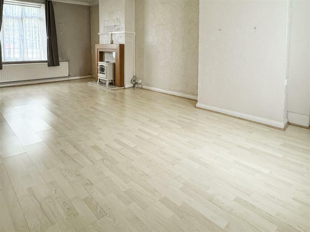 Additional property image - Beaconsfield Road, Littlehampton