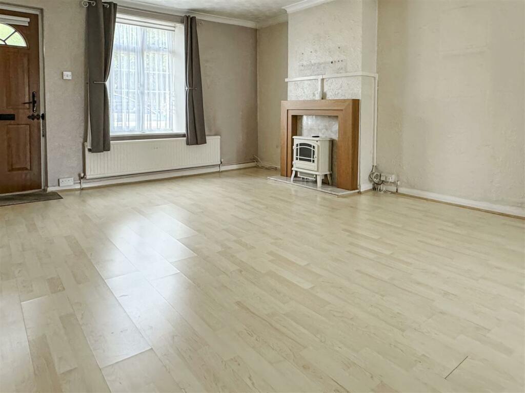 Additional property image - Beaconsfield Road, Littlehampton