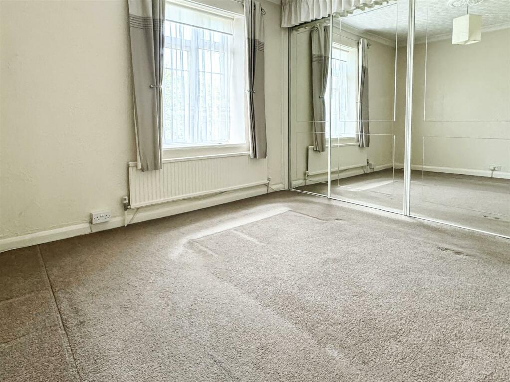 Additional property image - Beaconsfield Road, Littlehampton