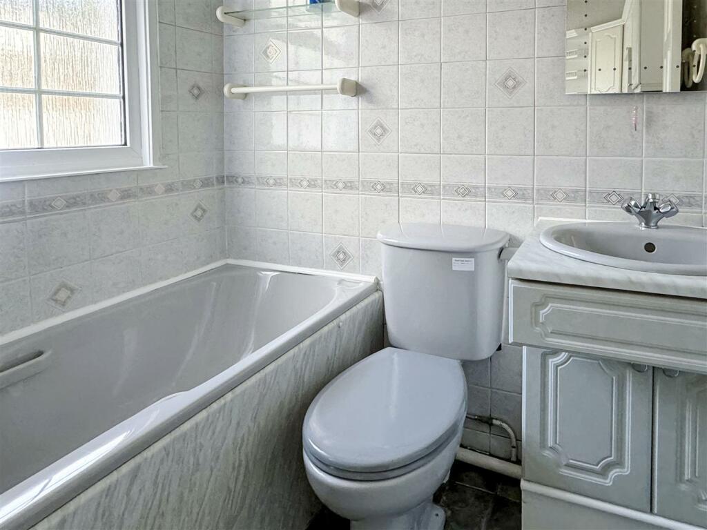 Additional property image - Beaconsfield Road, Littlehampton