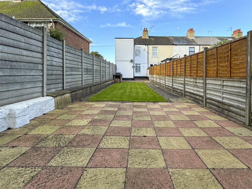 Additional property image - Beaconsfield Road, Littlehampton