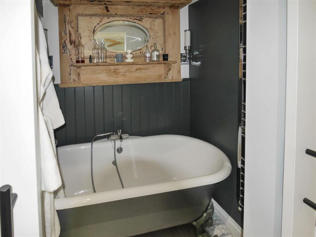 Additional property image - Pier Road, Littlehampton