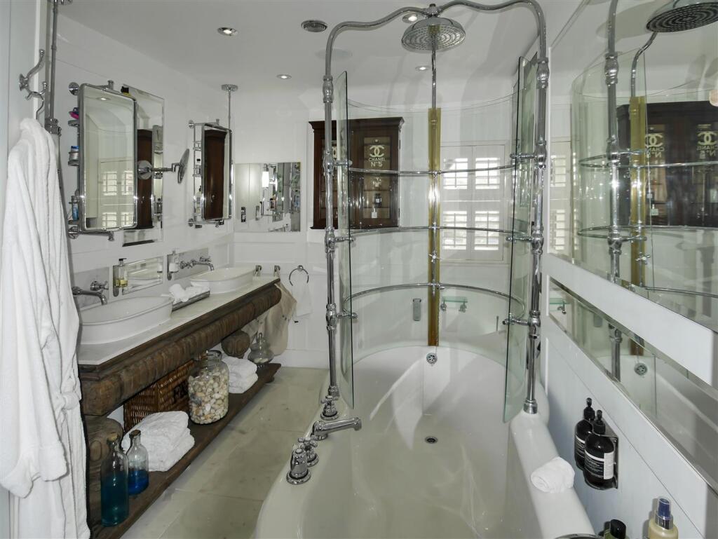 Additional property image - Pier Road, Littlehampton