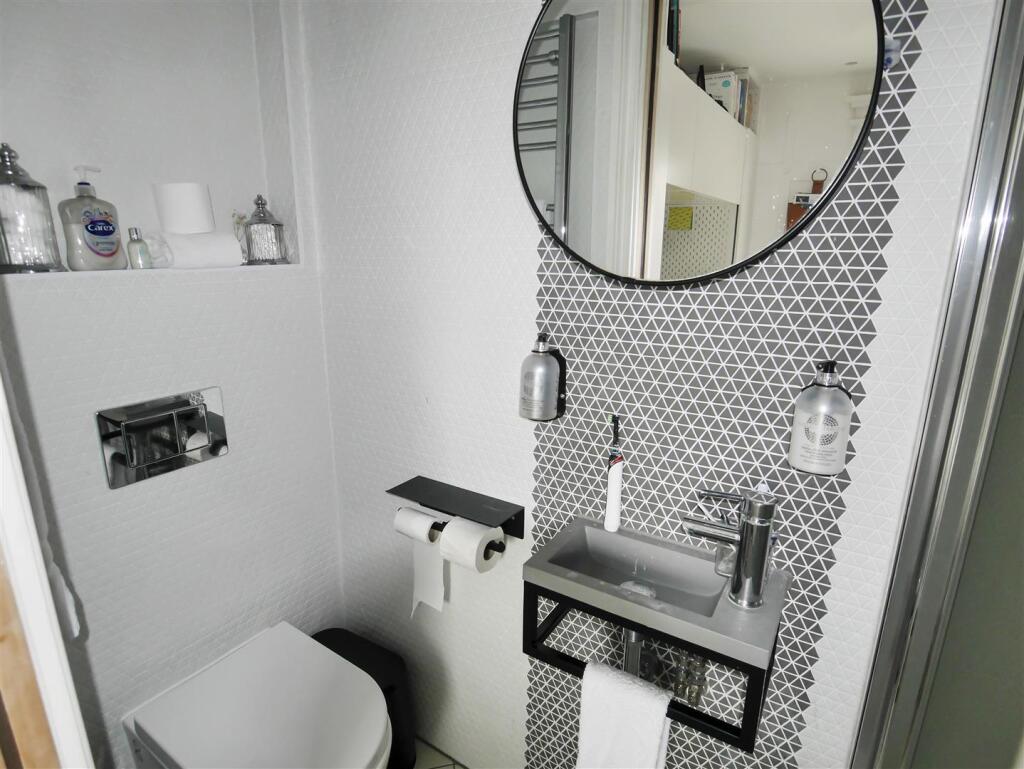 Additional property image - Pier Road, Littlehampton