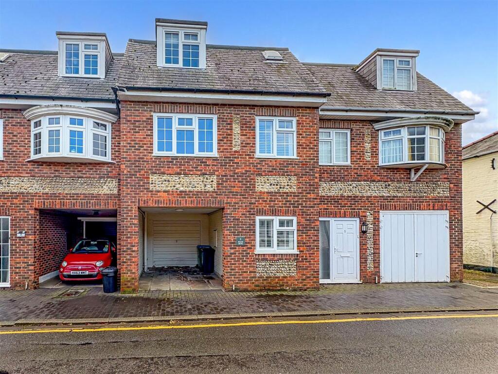 Main image of property: Western Road, Littlehampton