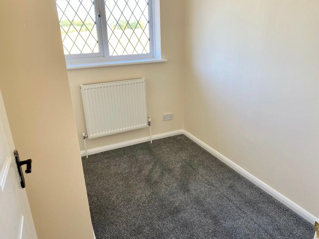 3 bedroom terraced house for sale in Pratling Street, Aylesford, Kent, ME20