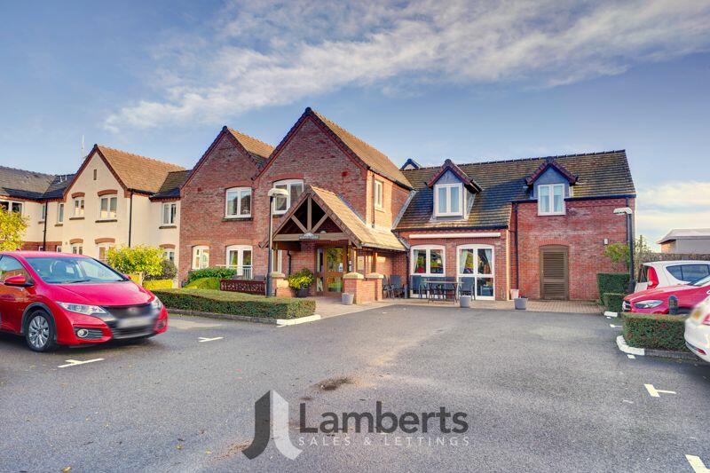 2 bedroom apartment for sale in New Road, Studley, B80