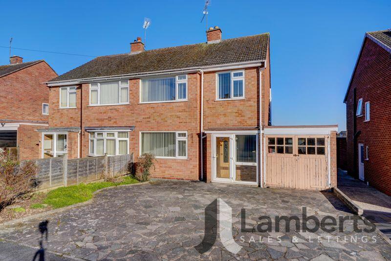 3 bedroom semidetached house for sale in Lansdowne Road, Studley, B80