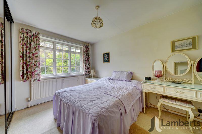 Additional property image - Holt Gardens, Studley