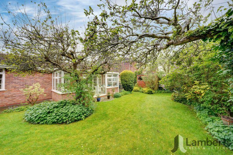Additional property image - Holt Gardens, Studley