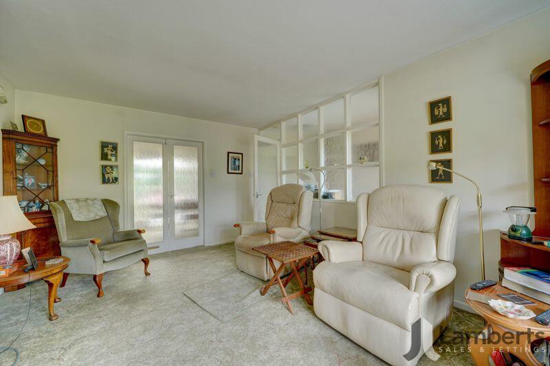 Additional property image - Holt Gardens, Studley