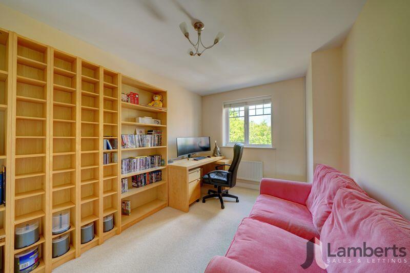 Additional property image - Hedgerow Close, Greenlands, Redditch