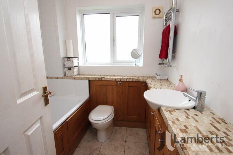 Additional property image - The Covers, Studley