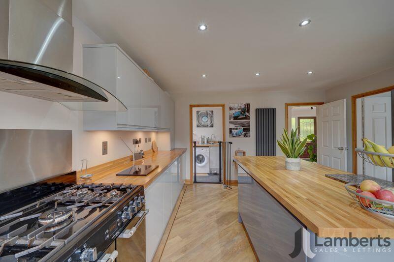 Additional property image - Eastnor Close, Southcrest, Redditch