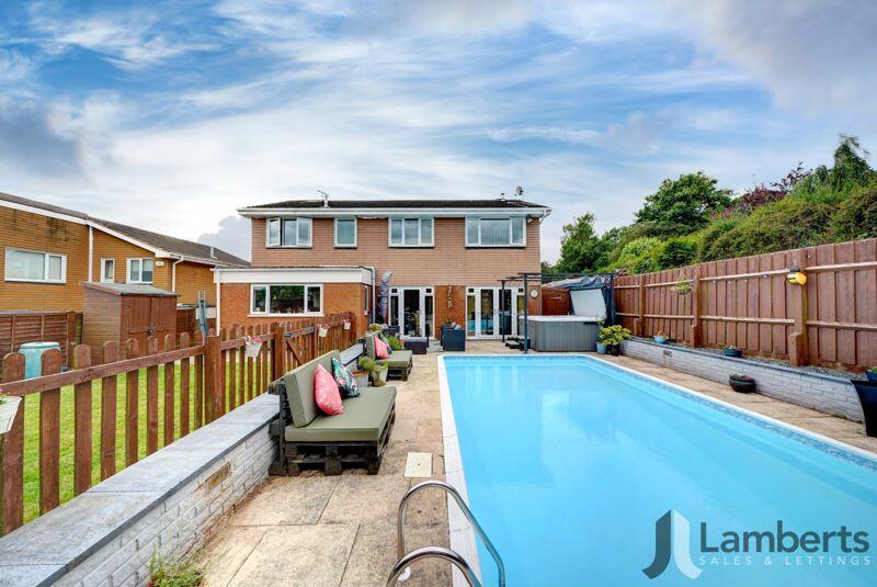 Additional property image - Eastnor Close, Southcrest, Redditch