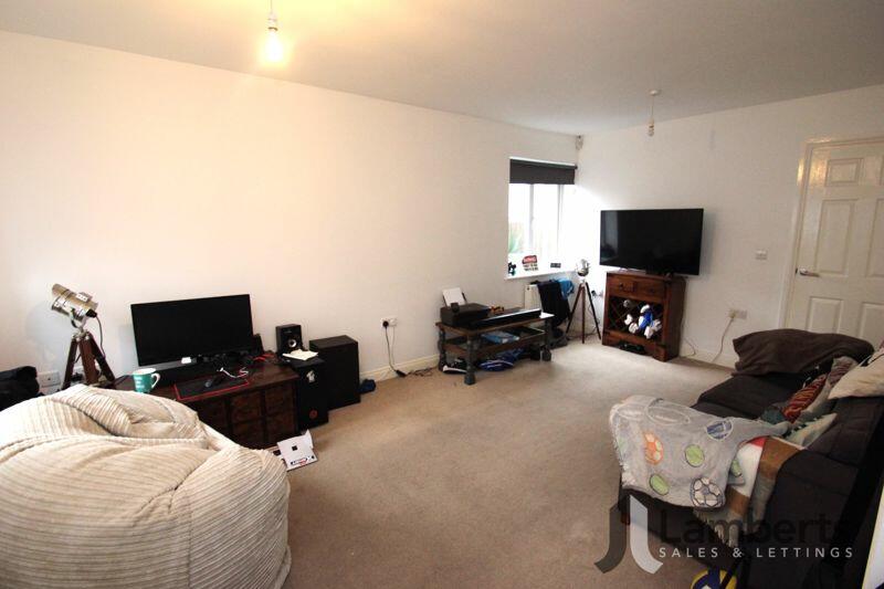 Additional property image - Oakenshaw Road, Greenlands, Redditch