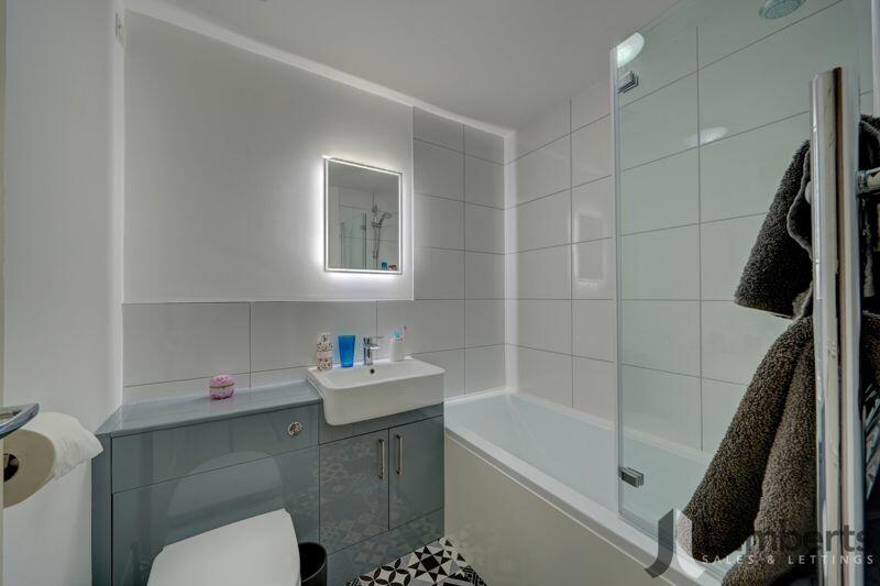 Additional property image - Avonbank Close, Hunt End, Redditch