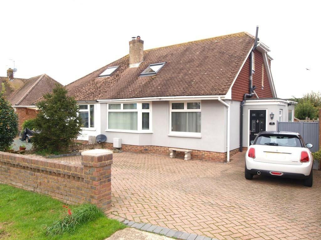 3 bedroom semidetached house for sale in Brightling Road, Polegate