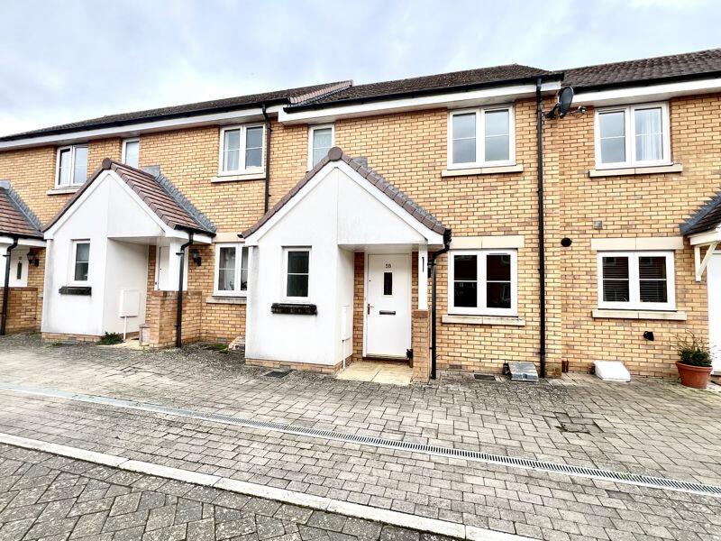 3 bedroom terraced house for sale in Dakota Drive, Calne, SN11