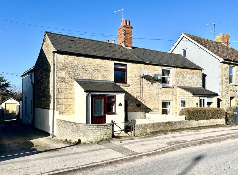 2 bedroom cottage for sale in Oxford Road, Calne, SN11