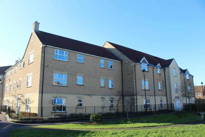 2 bedroom apartment for sale in Kingfisher Court, Calne, SN11