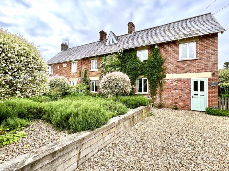 3 bedroom semidetached house for sale in The Street, Cherhill , SN11