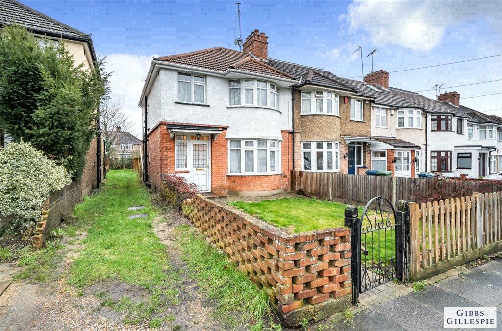 3 bedroom end of terrace house for sale in Abercorn Crescent, Harrow