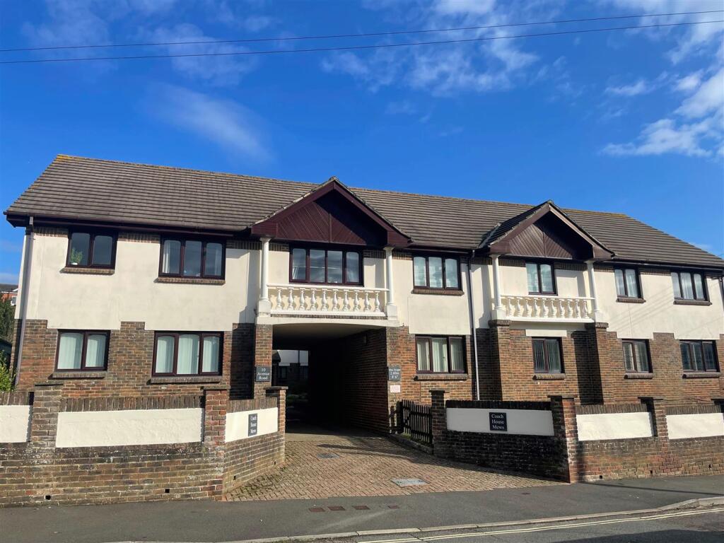 Main image of property: Avenue Road, Shanklin