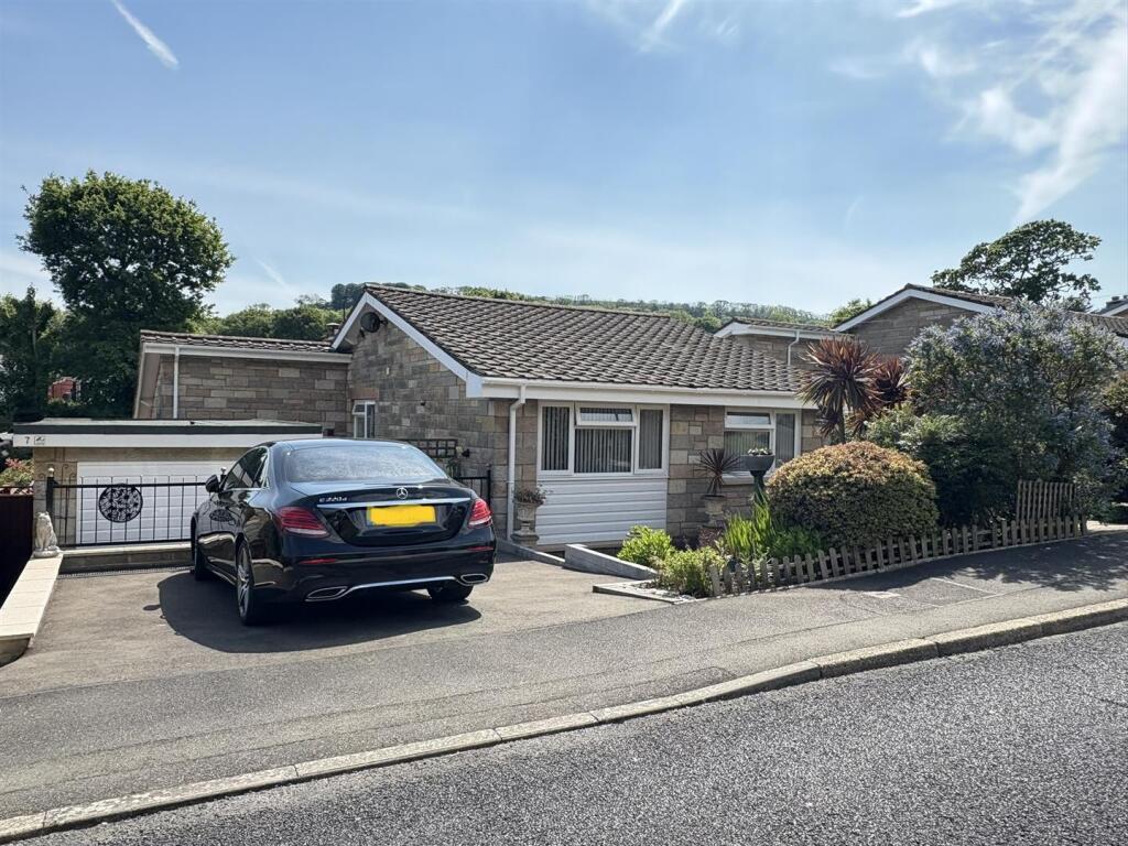 Main image of property: Chatsworth Avenue, Shanklin