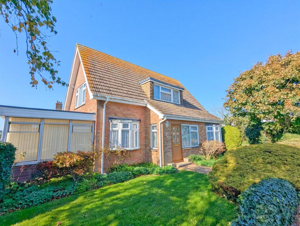 Main image of property: Yaverland Close, Sandown