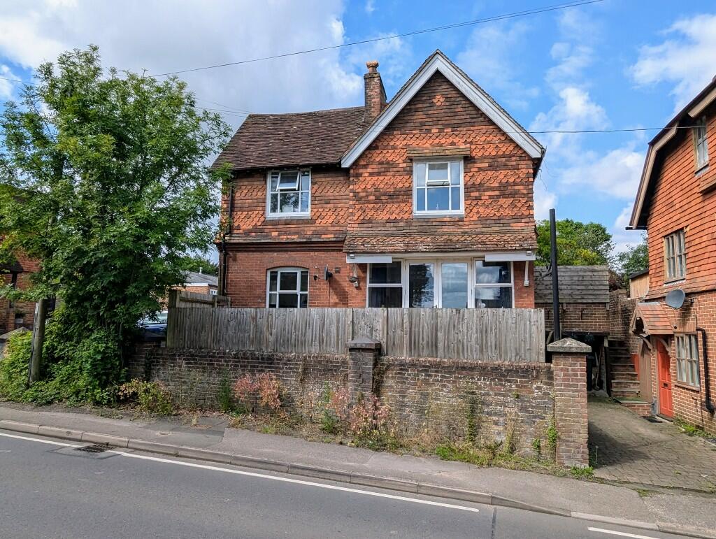 Main image of property: Petworth Road, Godalming, Surrey, GU8