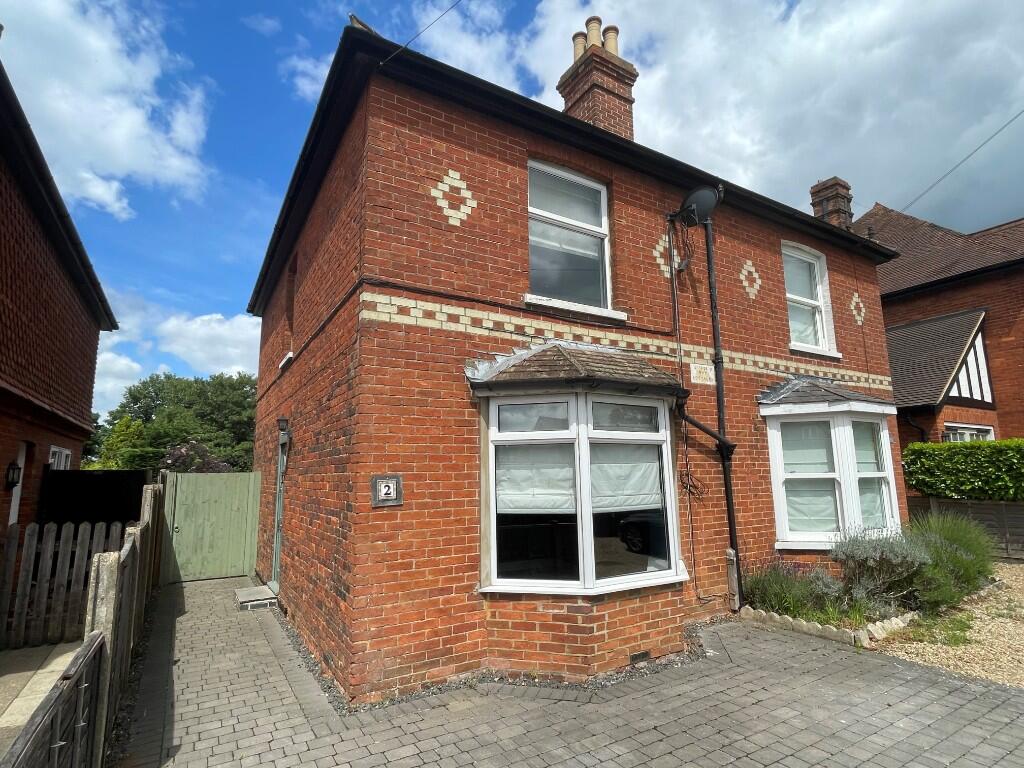 Main image of property: Portsmouth Road, Godalming, Surrey, GU8