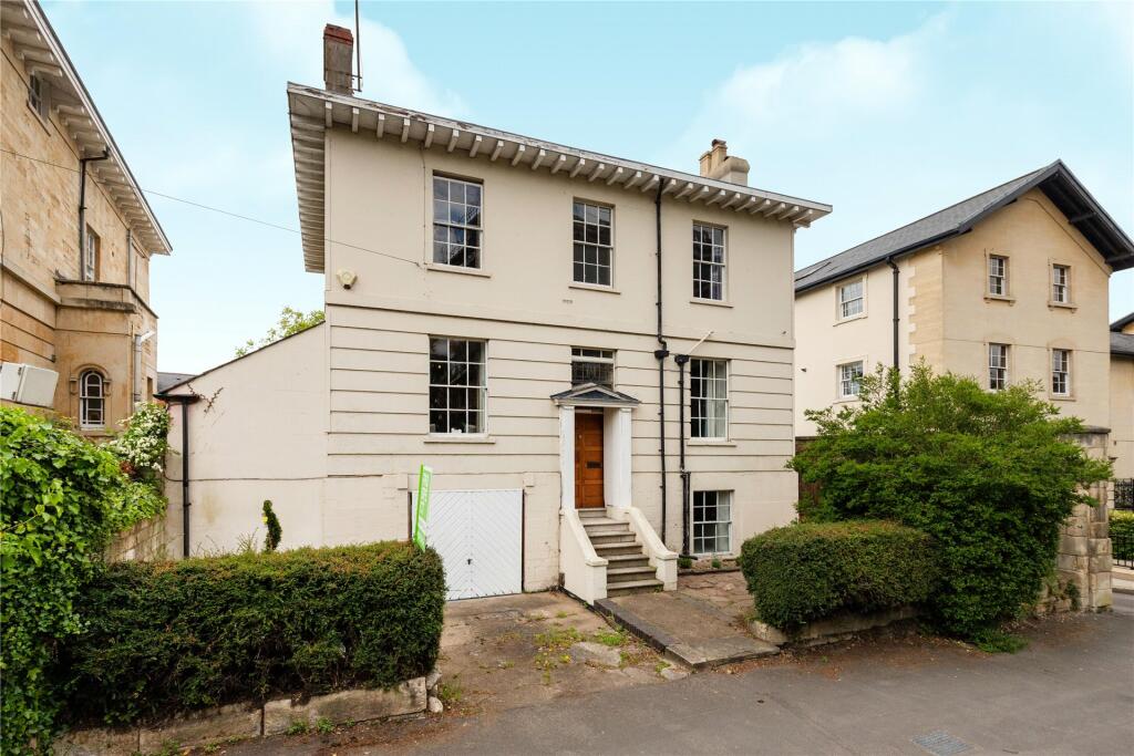 5 bedroom detached house for sale in Eldon Road, Reading, Berkshire, RG1